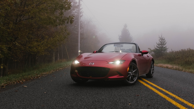 Illustration for article titled 2019 Mazda Miata VS. 2018 Volkswagen Golf GTI: Which To Buy?